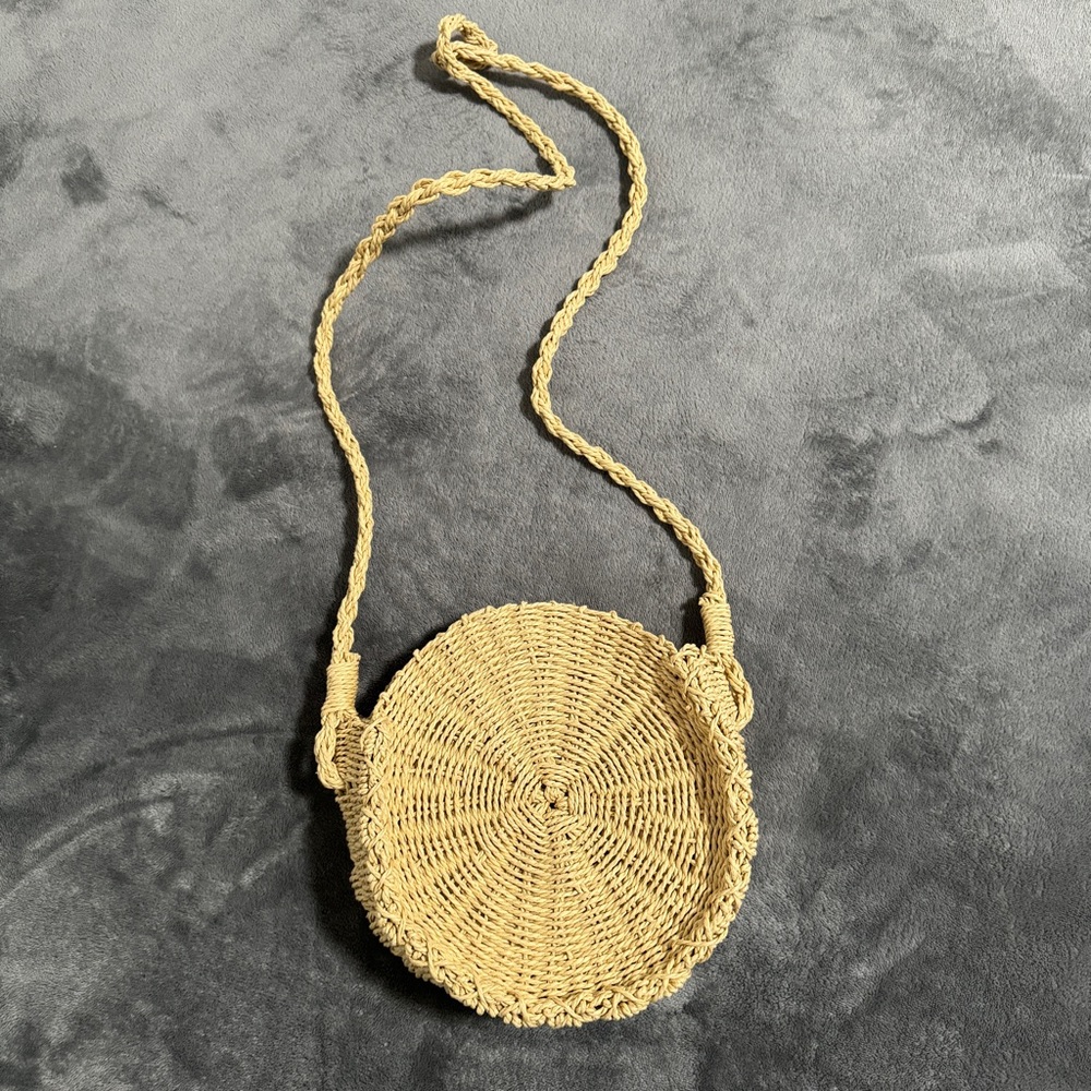 UO small rattan crossbag